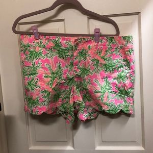 Lilly neon scallop shorts